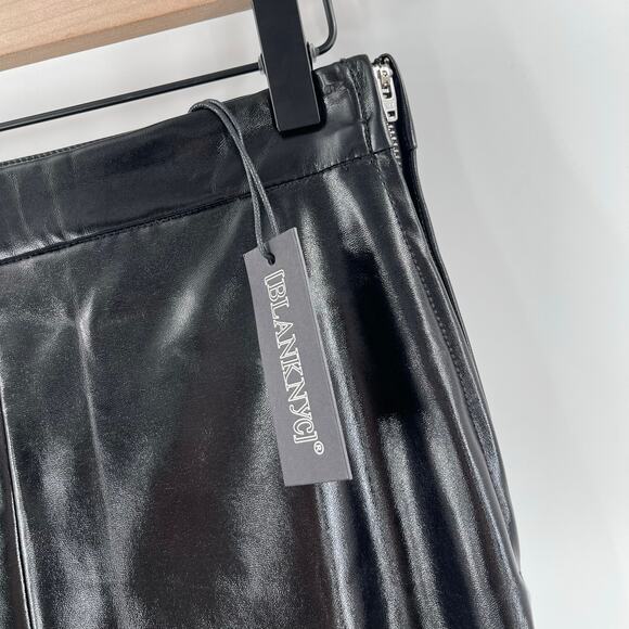 BLANK NYC Faux Leather Pants Size 26 Pleather Size Zipper NWT Vegan Cropped Blk - Picture 6 of 10